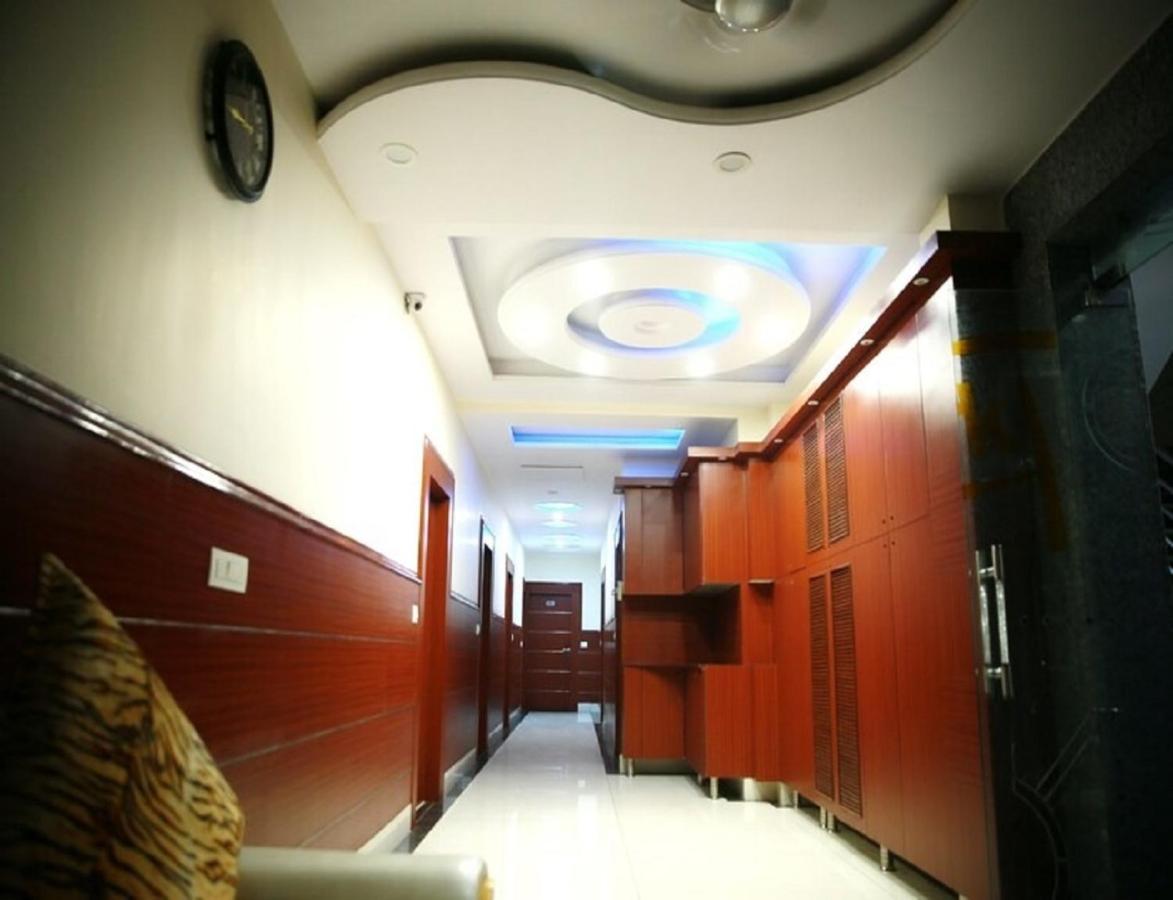 Hotel Kings, Rohtak Buitenkant foto