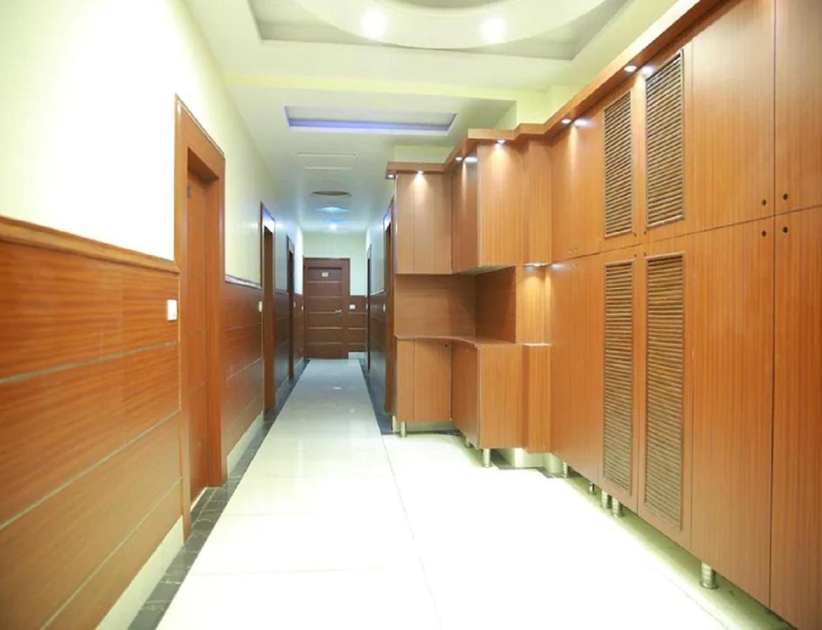 Hotel Kings, Rohtak Buitenkant foto