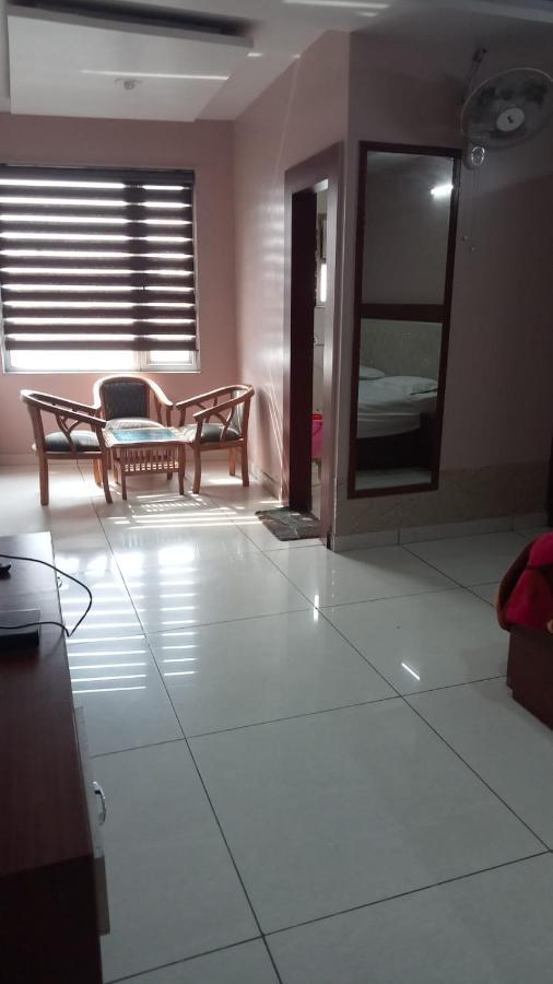 Hotel Kings, Rohtak Buitenkant foto